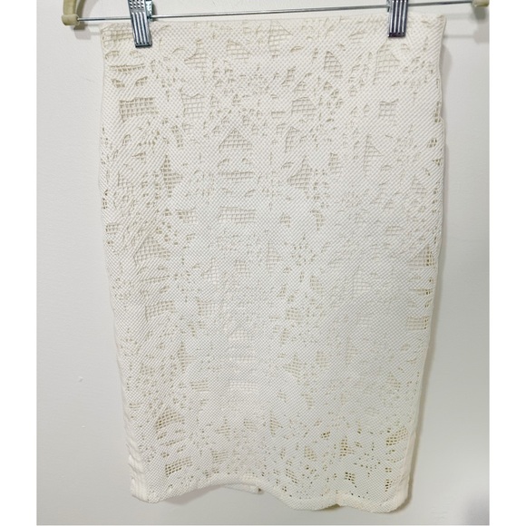 Rebecca Taylor Laser Cut Ivory Lace Pencil Skirt size 4 - Picture 2 of 5